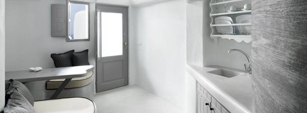 STANDARD ΣΟΥΙΤΑ STANDARD ΣΟΥΙΤΑ